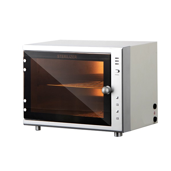 suitable for disinfecting equipment like basic nail, beauty and hair tools